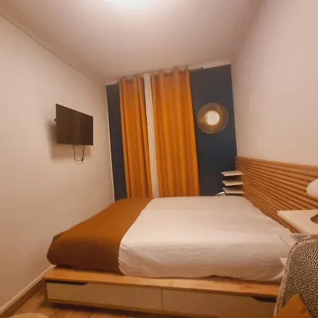 Joli A Bastille * Paříž