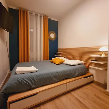 Joli A Bastille * Paříž